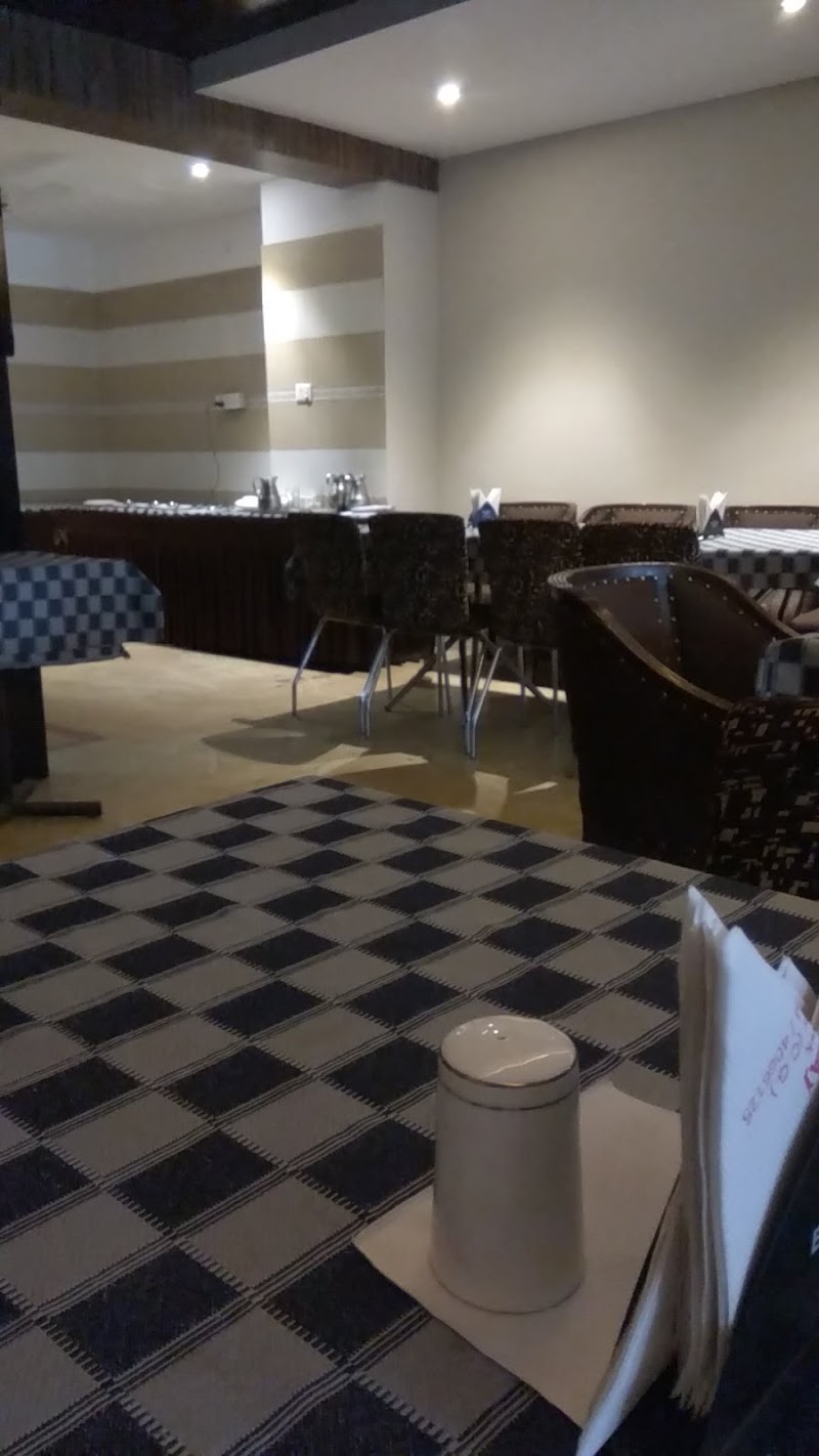 Olive Bar - Olive Bar R.M. Plaza, 6JXR+3H9, Jail Rd, near Kutchery Chowk, Moudhapara, Raipur, Chhattisgarh 492001, India