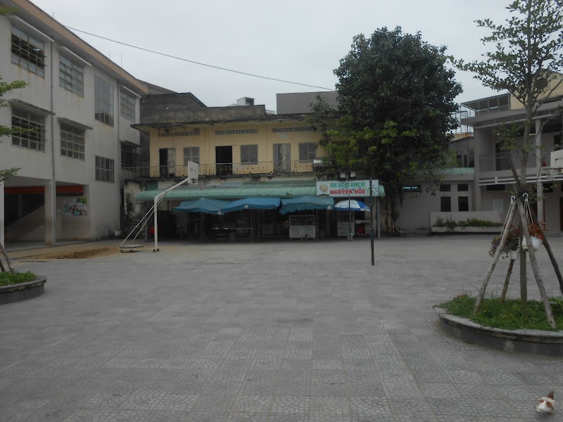 Nguyen Hue Secondary School - Nguyen Hue Secondary School 134 Quang Trung, Hải Châu, Đà Nẵng 550000, Vietnam