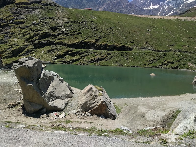 Rahala Waterfalls - Rahala Waterfalls, 86P9+G8X, Manali - Leh Hwy, Himachal Pradesh 175103, India