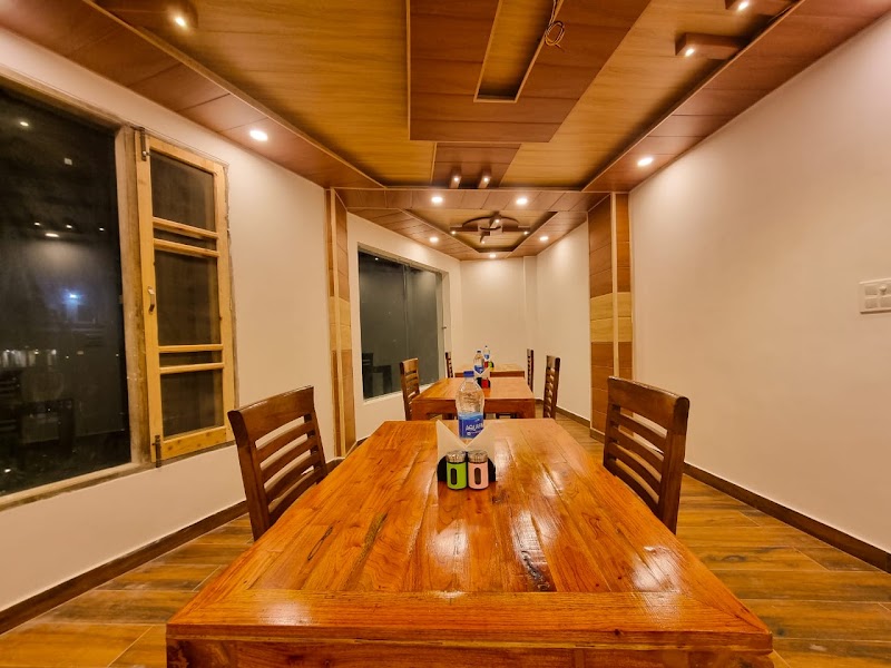Hotel MistWood, Dalhousie - Hotel MistWood, Dalhousie, College Road, Banikhet, Dalhousie, Himachal Pradesh 176303, India
