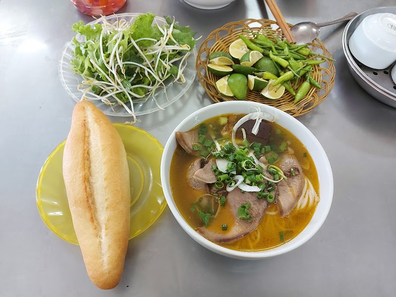 Bun Huong Restaurant - Bun Huong Restaurant 229 Đống Đa, Hải Châu, Đà Nẵng 550000, Vietnam
