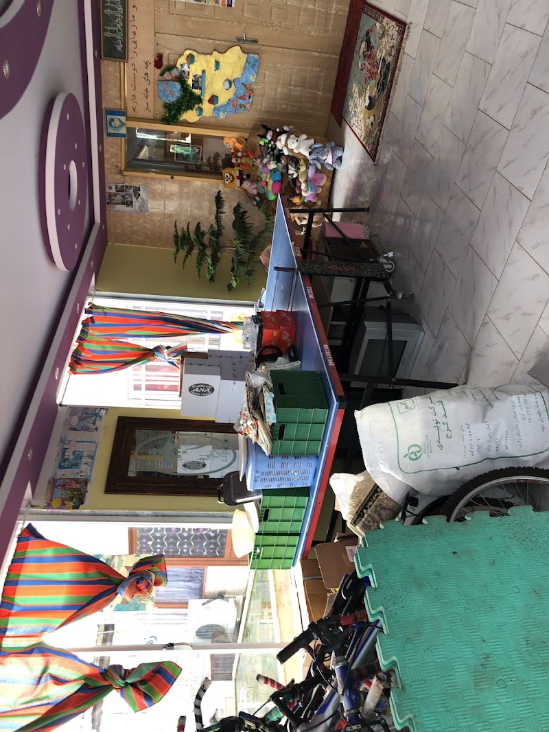 Andishan Vatan Green House - Andishan Vatan Green House, Gilan Province, Bandar Anzali, بندر انزلی-طالب آباد-خیابان امام رضا-بوستان15-پلاک 20آقای اسماعیل پوروطن، Talebabad St, Iran