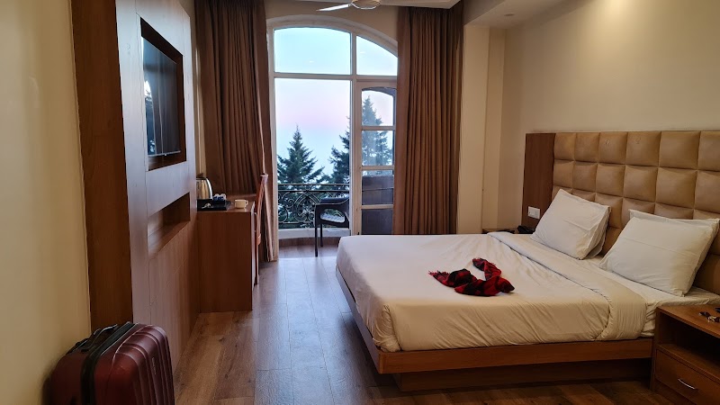 Mussoorie Gateway - Mussoorie Gateway Grand Park, Kenilworth Estate, Kincraig Road, bazaar, near Library, The Mall Road, Mussoorie, Uttarakhand 248179, India