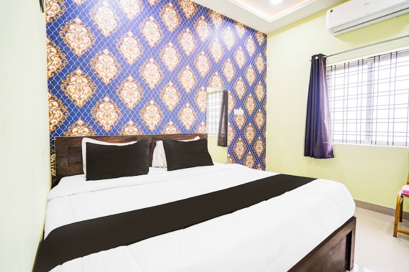 Hotel O Bilaspur - Hotel O Bilaspur, Hotel, Plot Number 2, near Apollo Hospital, Bilaspur, Lingiadih, Chhattisgarh 495006, India