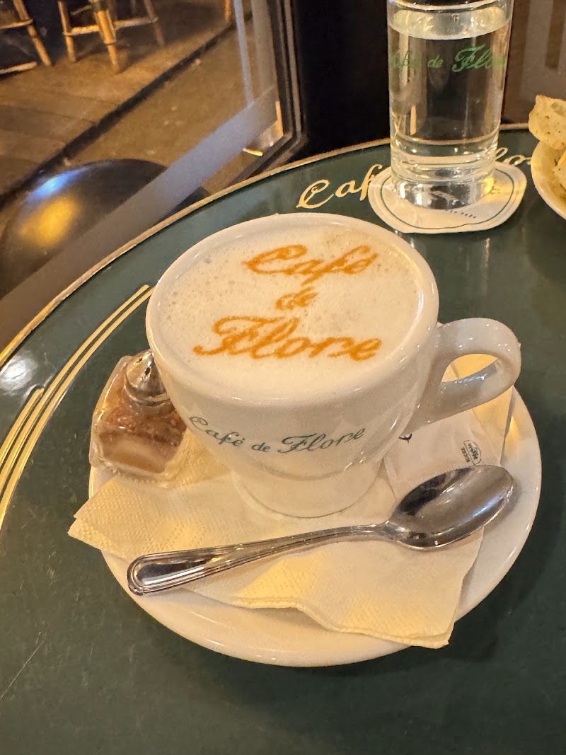 Café de Flore - Café de Flore 172 Bd Saint-Germain, 75006 Paris, France
