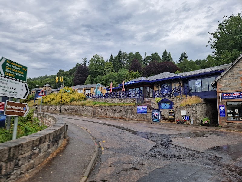 Castle Cruises Loch Ness - Castle Cruises Loch Ness, Loch Ness Hub & Travel, Drumnadrochit, Inverness IV63 6TX, UK