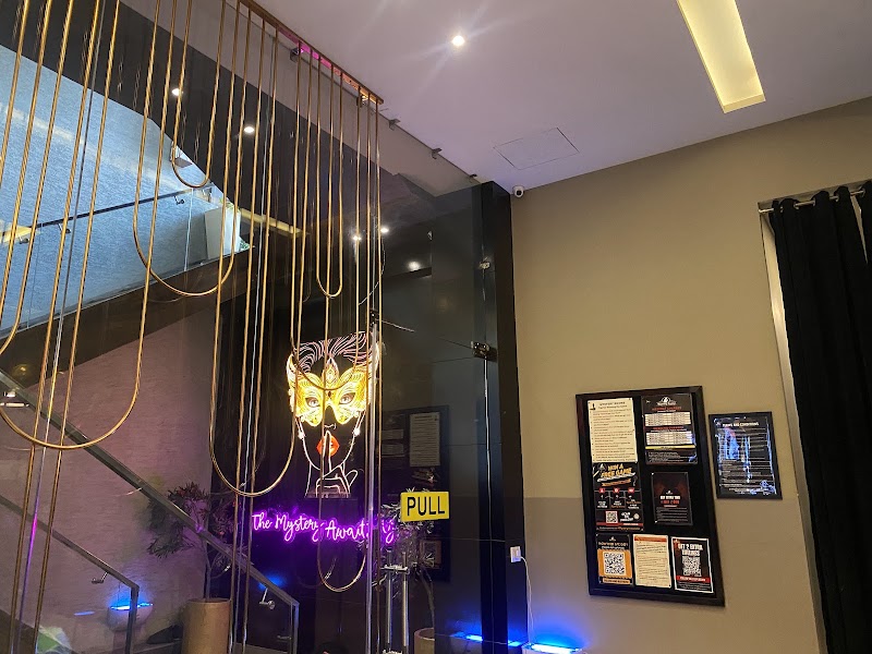 Mystery Rooms - Golf Course Road, Gurgaon (NextGen Escape Rooms) - Mystery Rooms - Golf Course Road, Gurgaon (NextGen Escape Rooms) F-9/10, Golf Course Rd, Block F, DLF Phase 1, Sector 26A, Gurugram, Haryana 122002, India