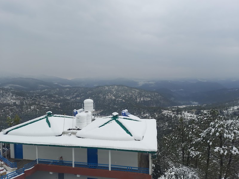 Rudra Himalayan Retreat - Rudra Himalayan Retreat Crank's Ridge Kasaar Devi Temple, Almora-Bageshwar Rd, Almora, Mat, Uttarakhand 263601, India