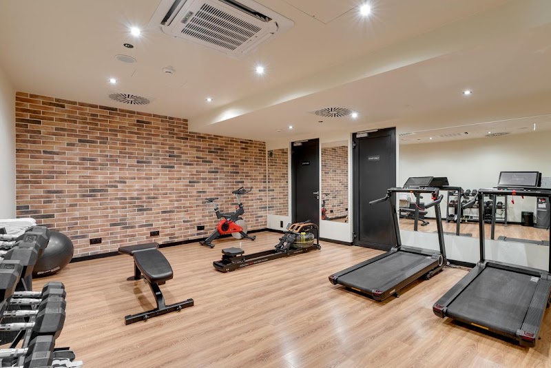 Hotel Diament Plaza Katowice - Hotel Diament Plaza Katowice Dworcowa 9-11, 40-012 Katowice, Poland