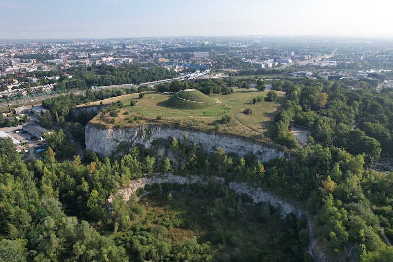 Krakus Mound - Krakus Mound, 30-543 Kraków, Poland