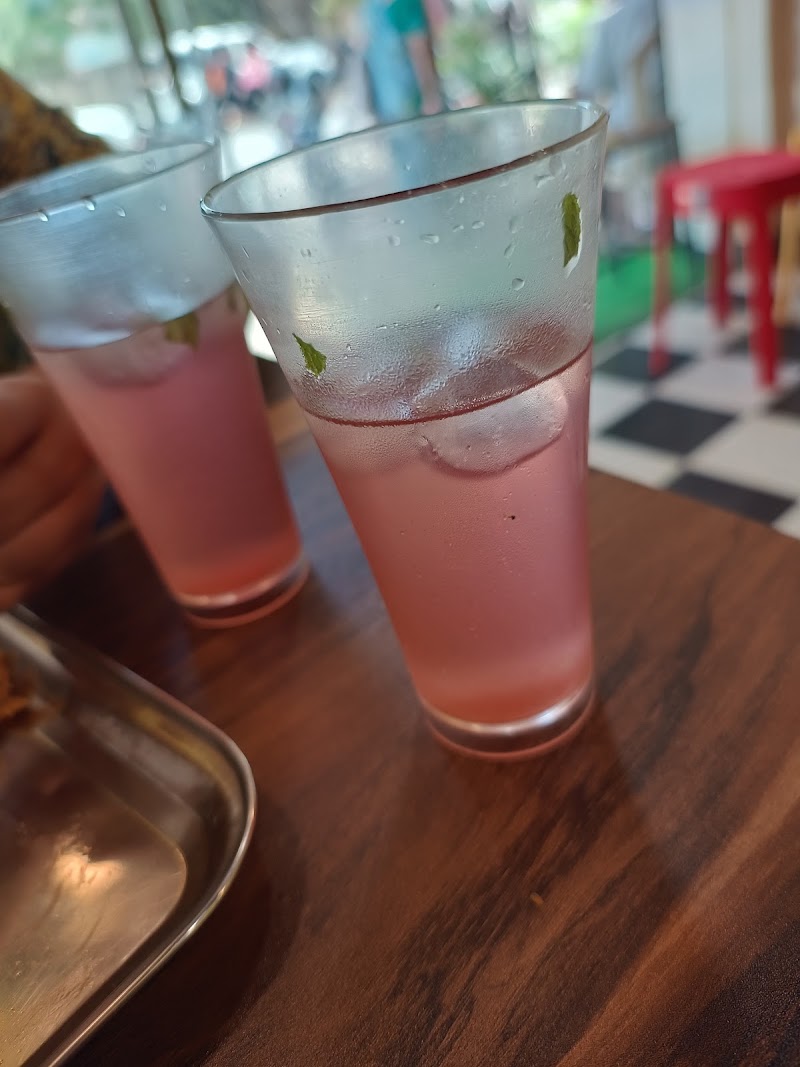 Khau Wada Paau - Khau Wada Paau, Shop no 41, DN Nagar Muncipal School Rd, Indian Oil Nagar, D.N.Nagar, Andheri West, Mumbai, Maharashtra 400053, India