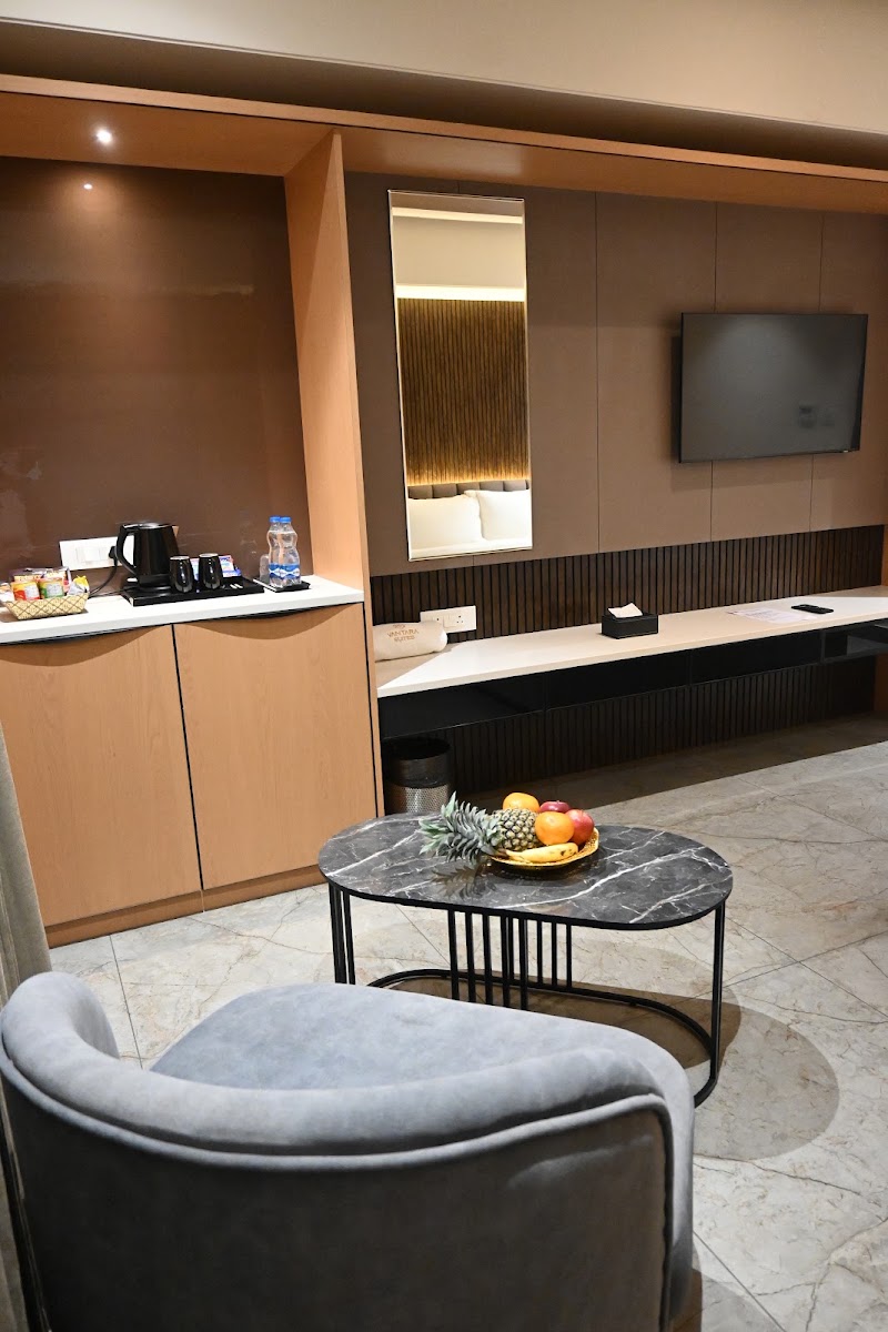 VANTARA SUITES - VANTARA SUITES SURVEY-642/2A,3RD MAIN ROAD,KATPADI TO VELLORE ROAD, 3rd East Main Rd, opp. to BURGER KING, opp. to DARLING ELECTRONICS, V G Rao Nagar, Bharathi Nagar, Katpadi, Vellore, Tamil Nadu 632007, India