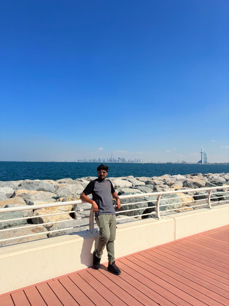 Palm Jumeirah North/South Residence - Palm Jumeirah North/South Residence 446R+92G Palm - Jumeirah Rd - Nakhlat Jumeira - Dubai - United Arab Emirates