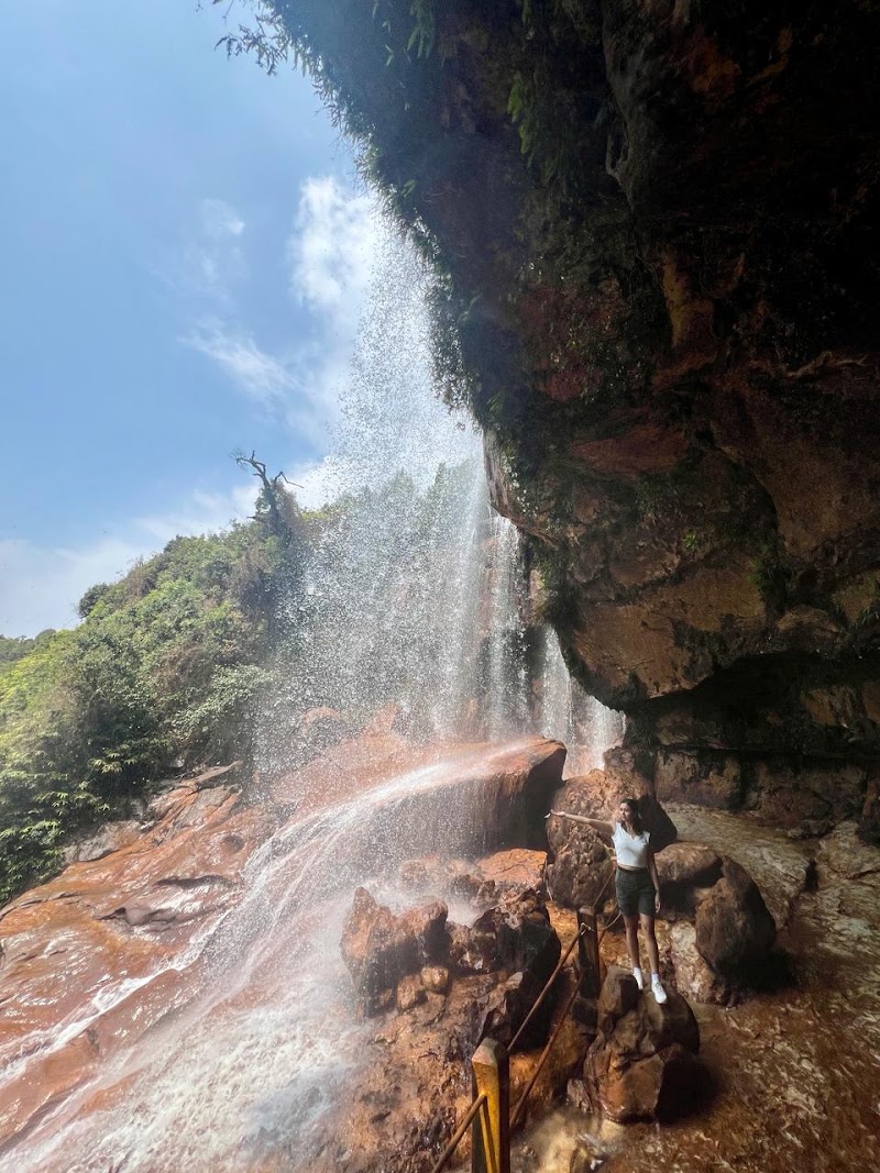 Prut Waterfall - Prut Waterfall 8M7R+8MV, Laitduh, Meghalaya 793108, India