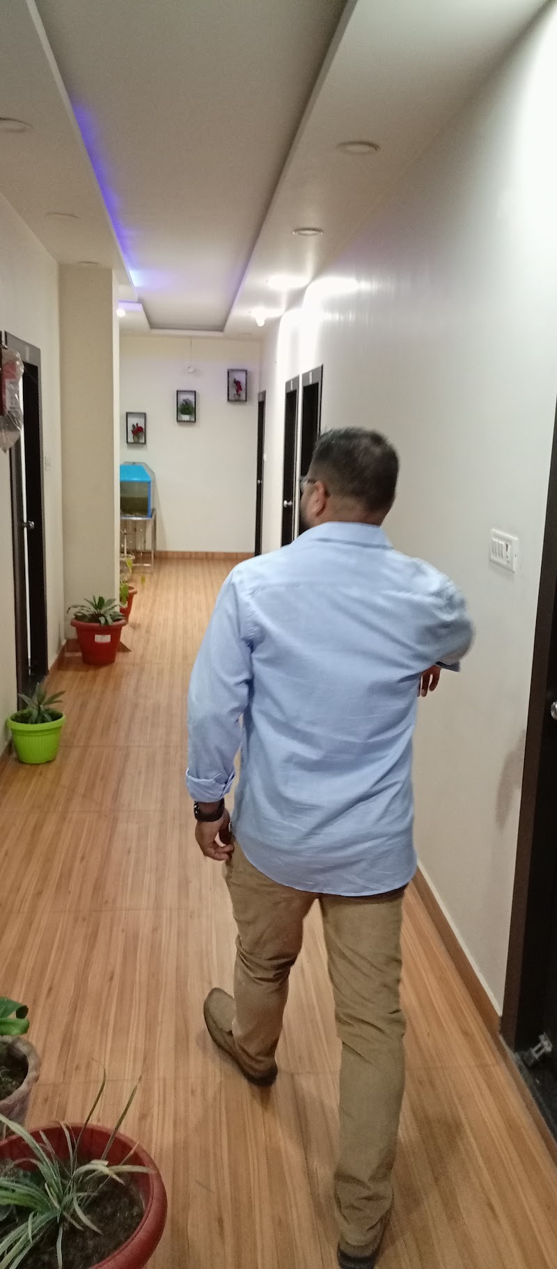 HARJAS HOTEL - HARJAS HOTEL, Aliganj Rd, Mela Maidan, Golapanjabi market, Gola, Uttar Pradesh 262802, India