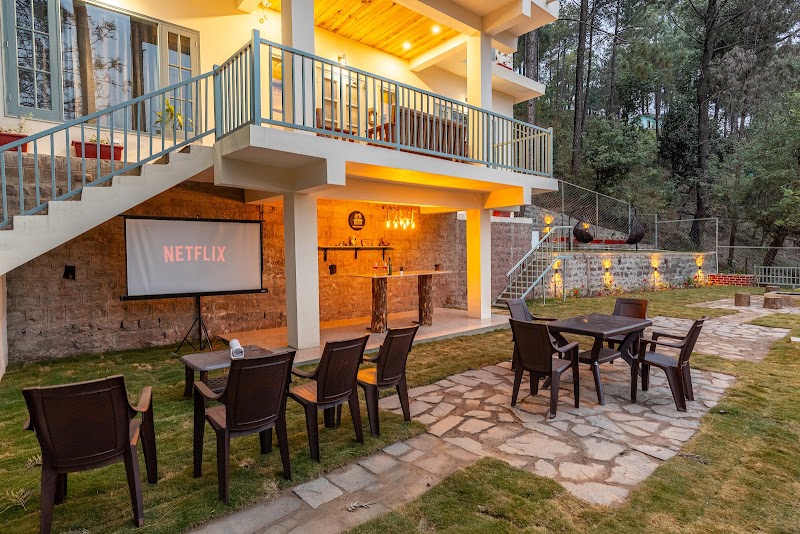 Villa bliss by Ravi&Jazz