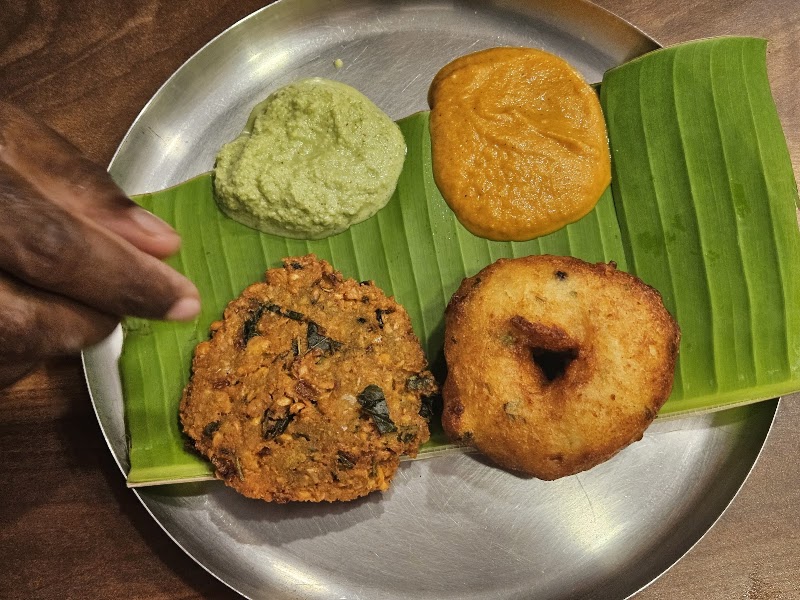 Veg-O - Veg-O 8/1584,1585, Ground floor, Kallingal Building,Aluva,Kerala, Bridge Rd, near najath Hospital, Periyar Nagar, Aluva, Kerala 683101, India