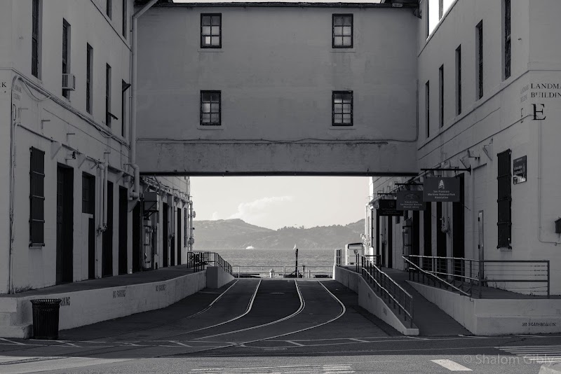 Maritime Research Center - Maritime Research Center Landmark Building E, 2 Marina Blvd, San Francisco, CA 94123, USA