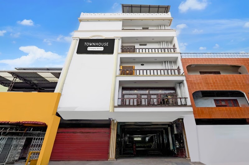 Super Townhouse White Town Near Rock Beach formerly Prakasam Residency