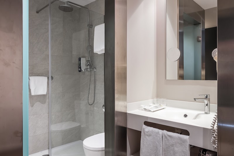 Hotel SB | Plaça Europa - Hotel SB | Plaça Europa Carrer de les Ciències, 11, 13, 08908 L'Hospitalet de Llobregat, Barcelona, Spain