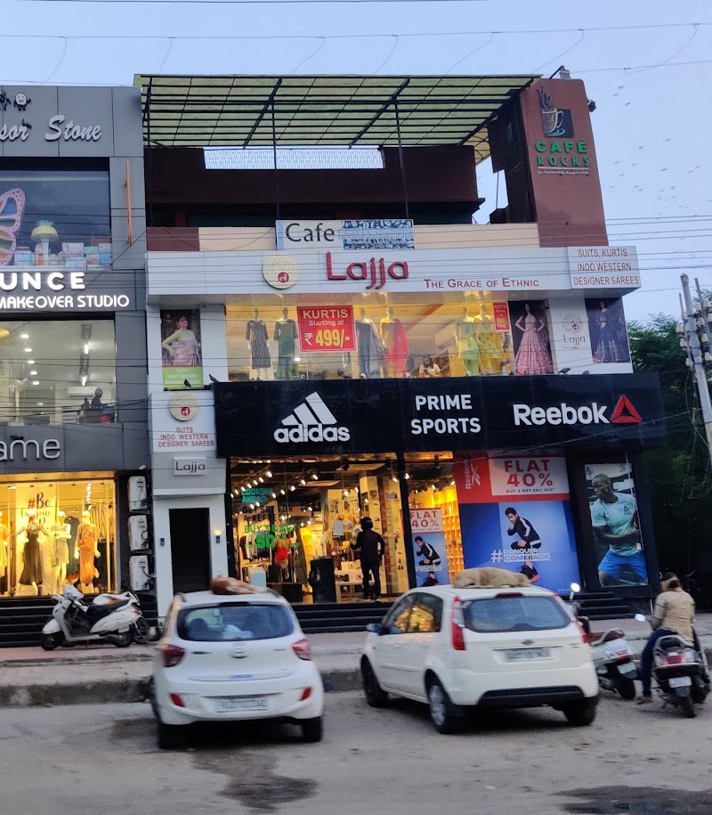 Cafe Rocks - Cafe Rocks Lakecity Mall, 8th, Durga Nursery Rd, Shakti Nagar, Udaipur, Rajasthan 313001, India