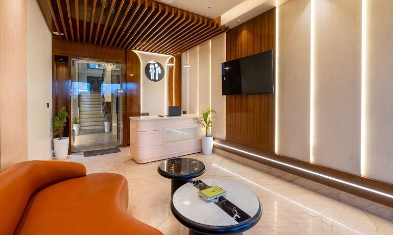 The Hosteller Bam Dehradun, City Centre - The Hosteller Bam Dehradun, City Centre 10, Saharanpur Rd, Laxman Chowk, Dehradun, Uttarakhand 248001, India