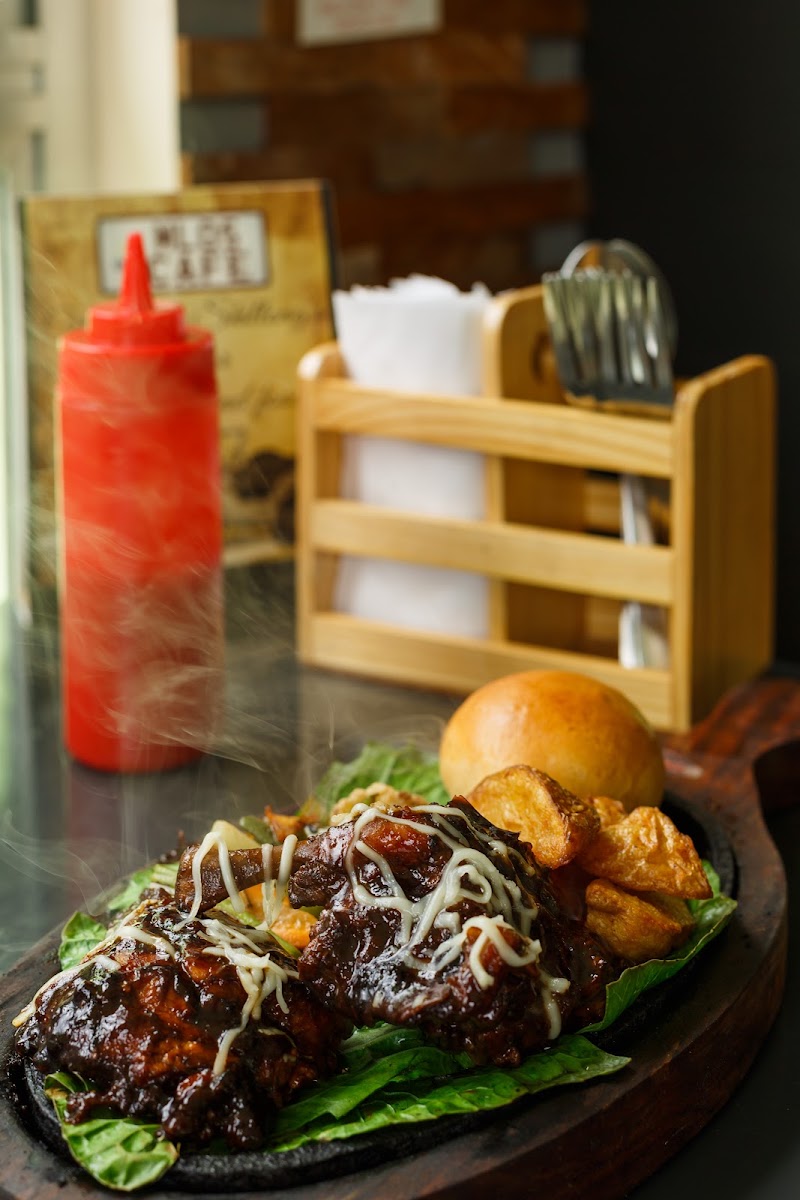 Dylan's Café - Dylan's Café Tripura Castle Rd, Dhankheti, Malki, Shillong, Meghalaya 793003, India