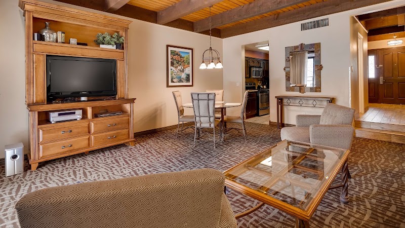 Best Western Plus Arroyo Roble Hotel & Creekside Villas - Best Western Plus Arroyo Roble Hotel & Creekside Villas, 400 N State Rte 89A, Sedona, AZ 86336, USA