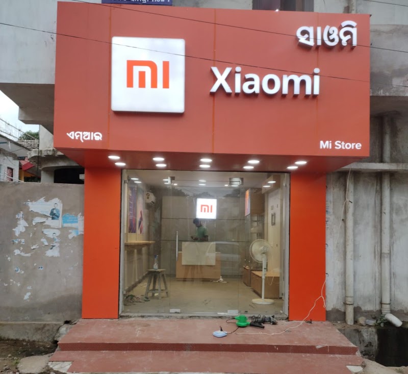 MI STORE - MI STORE, RWX4+95Q, Sonepur, Odisha 767017, India