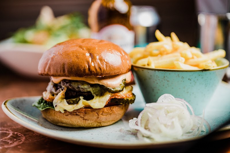 The Inn On The Mile - The Inn On The Mile, 82 High St, Edinburgh EH1 1LL, UK