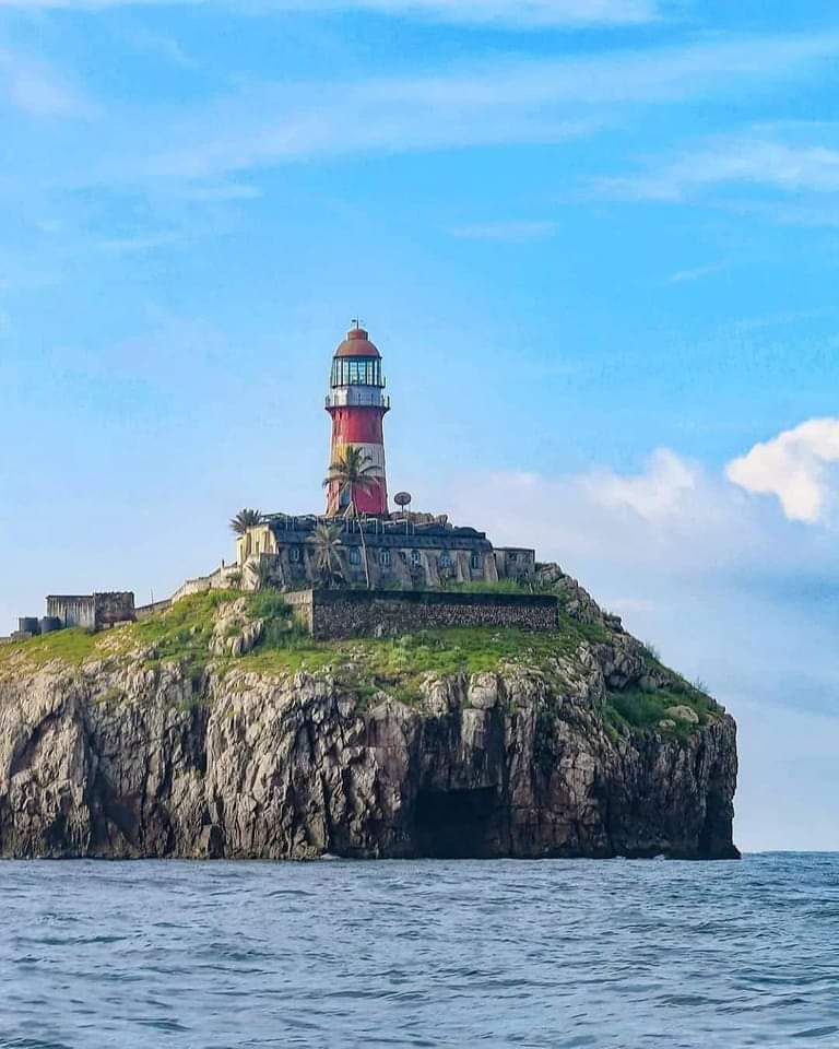 Vengurla Light House - Vengurla Light House, Vengurla Bandar Rd, Vengurla, Maharashtra 416516, India