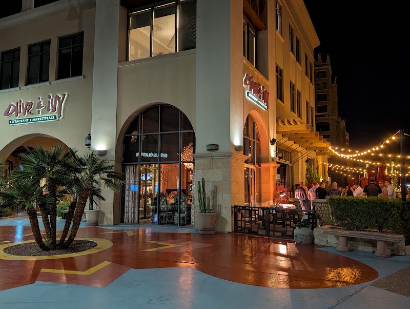 Olive & Ivy - Olive & Ivy 7135 E Camelback Rd, Scottsdale, AZ 85251, USA