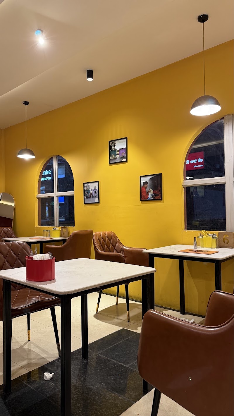 Wok n Talk Fine Dine Cafe - Wok n Talk Fine Dine Cafe, infront of IDFC FIRST BANK, Pujari Complex, Dharam Nagar, Tagore Nagar, Raipur, Mathpurena, Chhattisgarh 492001, India