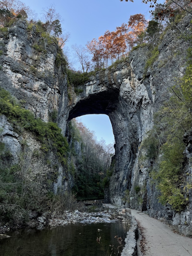 Natural Bridge State Park Blue Ridge Trailhead