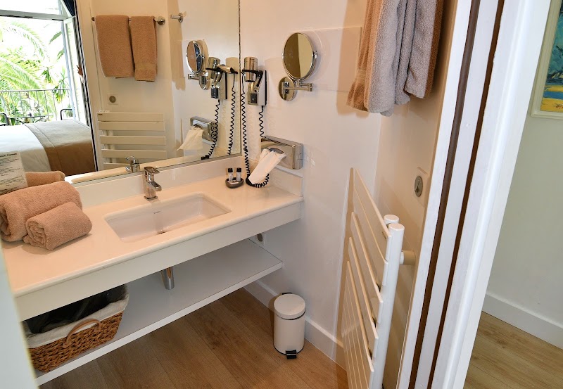 Hôtel de Provence - Hôtel de Provence 9 Rue Molière, 06400 Cannes, France