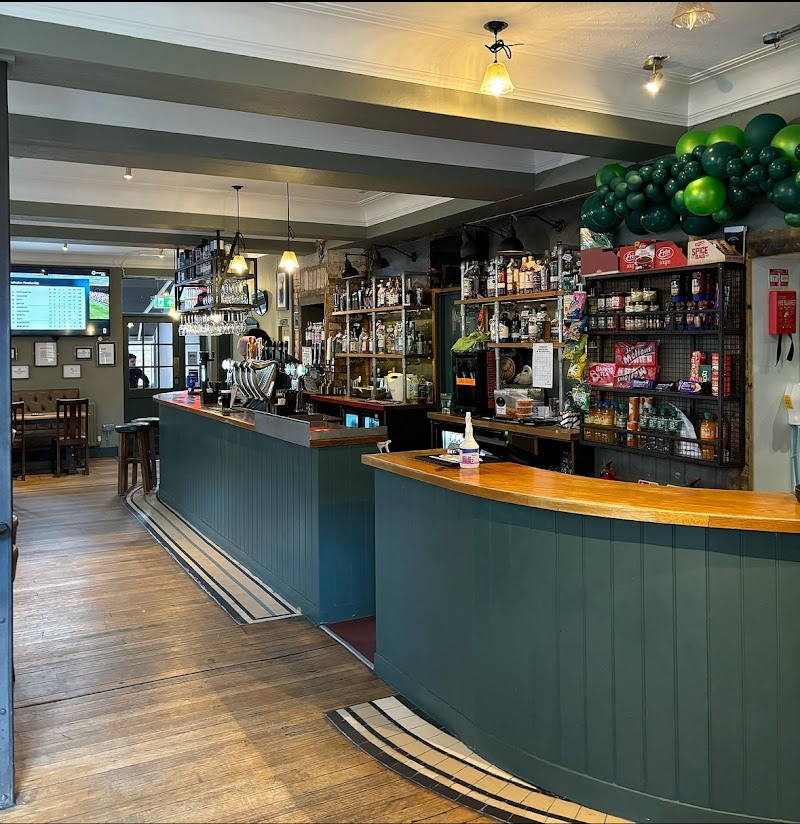 The Dog Public House - The Dog Public House 72 Back Church Ln, London E1 1LX, UK