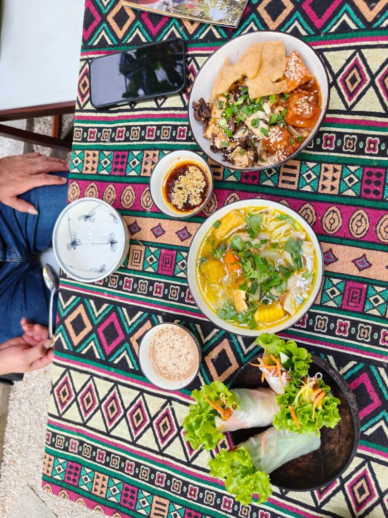 Chickpea Eatery: Mom's Kitchen - Da Nang Vegan & Vegetarian Restaurant - Chickpea Eatery: Mom's Kitchen - Da Nang Vegan & Vegetarian Restaurant 73-12 Trương Định, Sơn Trà, Đà Nẵng 550000, Vietnam