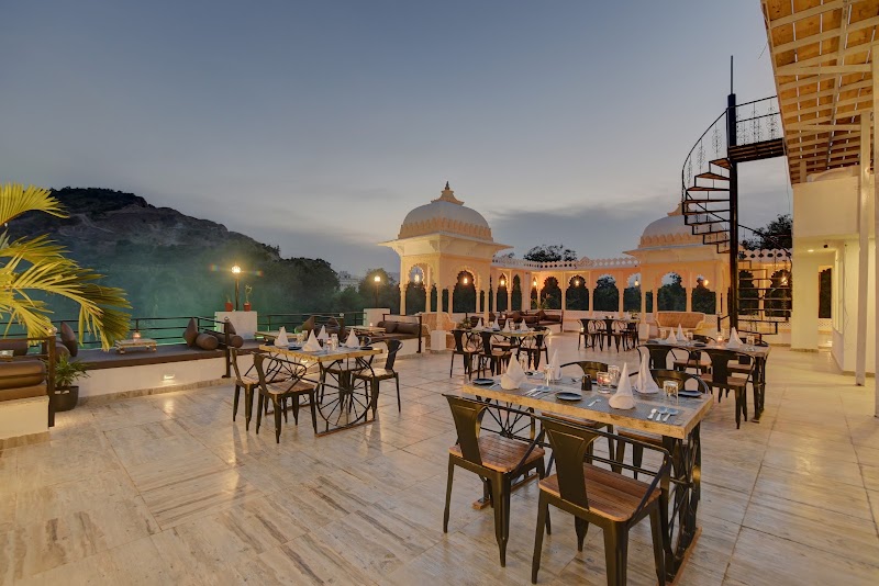 Janak Vilas- A Heritage Boutique Hotel - Janak Vilas- A Heritage Boutique Hotel 14B, Lake Palace Rd, opposite Rang Niwas, Old City, Kalaji Goraji, Udaipur, Rajasthan 313001, India