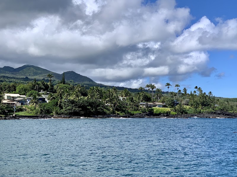 Hāna Bay Beach Park - Hāna Bay Beach Park 150 Keawa Pl, Hana, HI 96713, USA