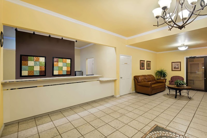 Days Inn by Wyndham Near Seaworld San Antonio - Days Inn by Wyndham Near Seaworld San Antonio 6010 Northwest Loop 410, San Antonio, TX 78238, USA