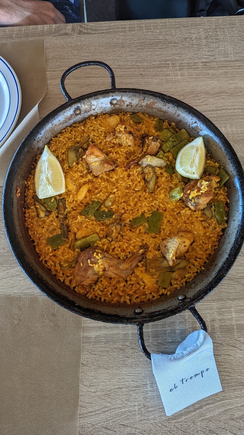 Platja de la Malvarrosa - Platja de la Malvarrosa, Passeig de Neptú, 34, Poblats Marítims, 46011 València, Valencia, Spain