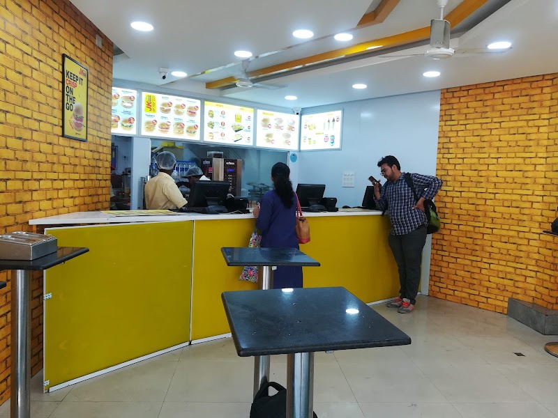Jumboking Burger - Jumboking Burger Dr Dadabhai Naoroji Rd, Borabazar Precinct, Fort, Mumbai, Maharashtra 400001, India