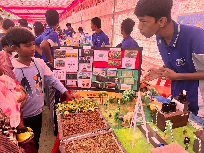 DESTINATION ENGLISH MEDIUM SCHOOL, PENDRI BRANCH, JANJGIR - DESTINATION ENGLISH MEDIUM SCHOOL, PENDRI BRANCH, JANJGIR, XJW2+G3, Janjgir, Chhattisgarh 495668, India