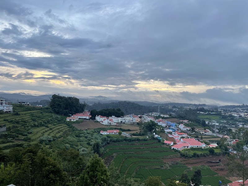 Travel2ooty - Travel2ooty EMA Complex, Above Vishal Book Center, Near Atc Bus stand Manikoondu, Upper Bazar, Ooty, Tamil Nadu 643001, India