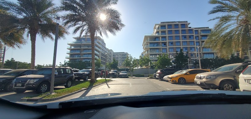 Dubai Hills Park Parking - Dubai Hills Park Parking, 466X+HF3 - Hadaeq Sheikh Mohammed Bin Rashid - Dubai - United Arab Emirates