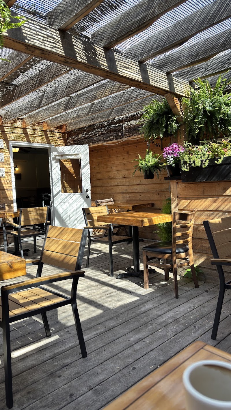 Grape Leaf Café
