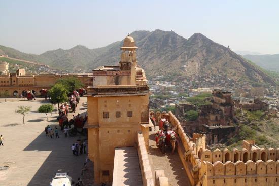 Hawa Mahal - Hawa Mahal Hawa Mahal Rd, Badi Choupad, J.D.A. Market, Kanwar Nagar, Jaipur, Rajasthan 302002, India