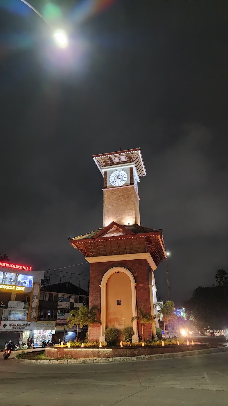 Hampankatta Street - Hampankatta Street, VR9R+3M8, Market Road, Bhavathi, Hampankatta, Mangaluru, Karnataka 575001, India