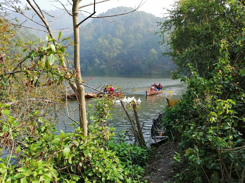 Ram Tal - Ram Tal 8GXJ+6RF, Sattal, Bhowali Range, Uttarakhand 263127, India