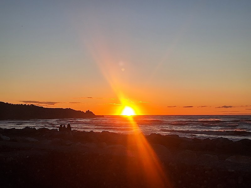 Punakaiki Beach Hostel - Punakaiki Beach Hostel, 2 Webb Street, Punakaiki 7873, New Zealand